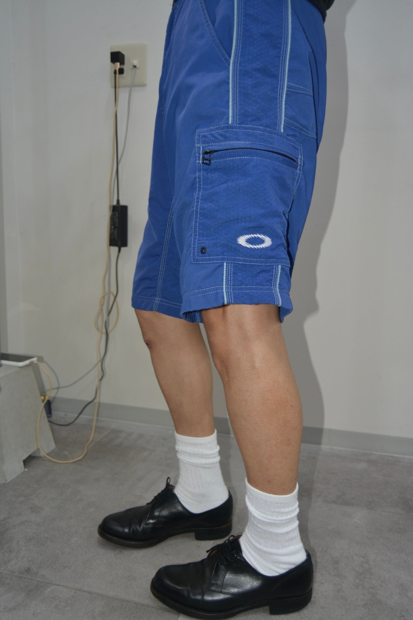 90's Oakley beehive design shorts