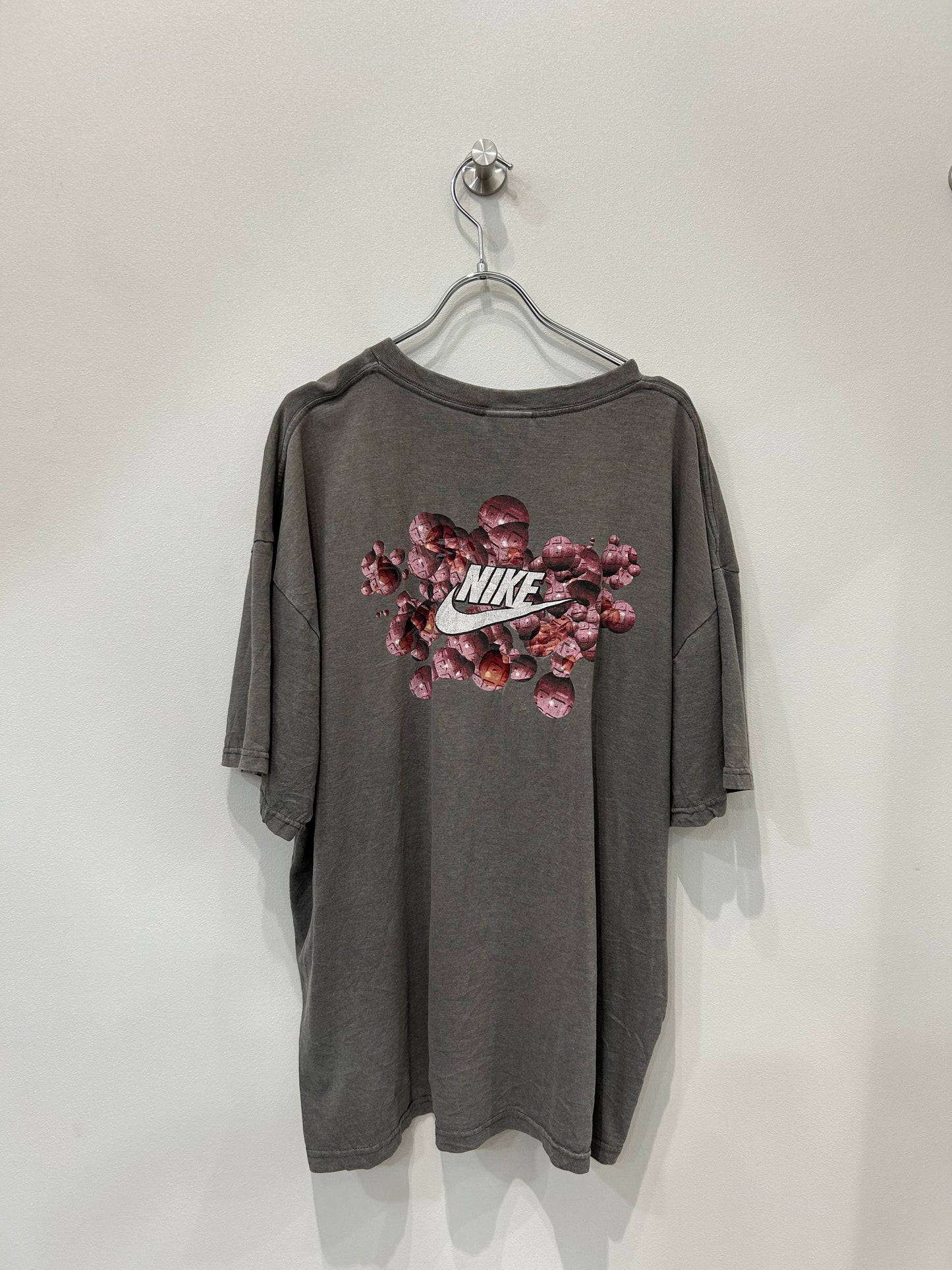 90's NIKE graphic logo print tee