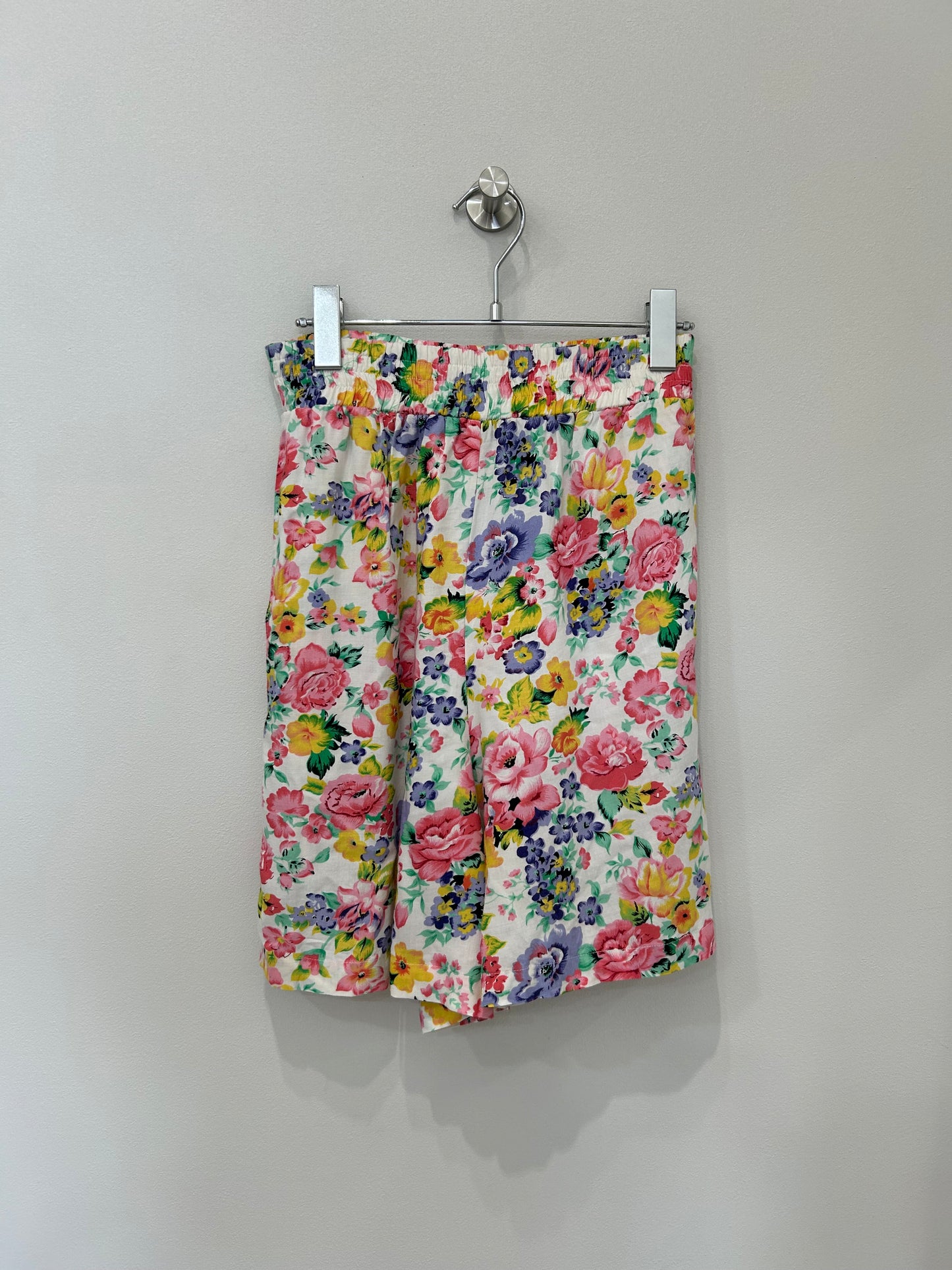 Used Floral ribbed shorts