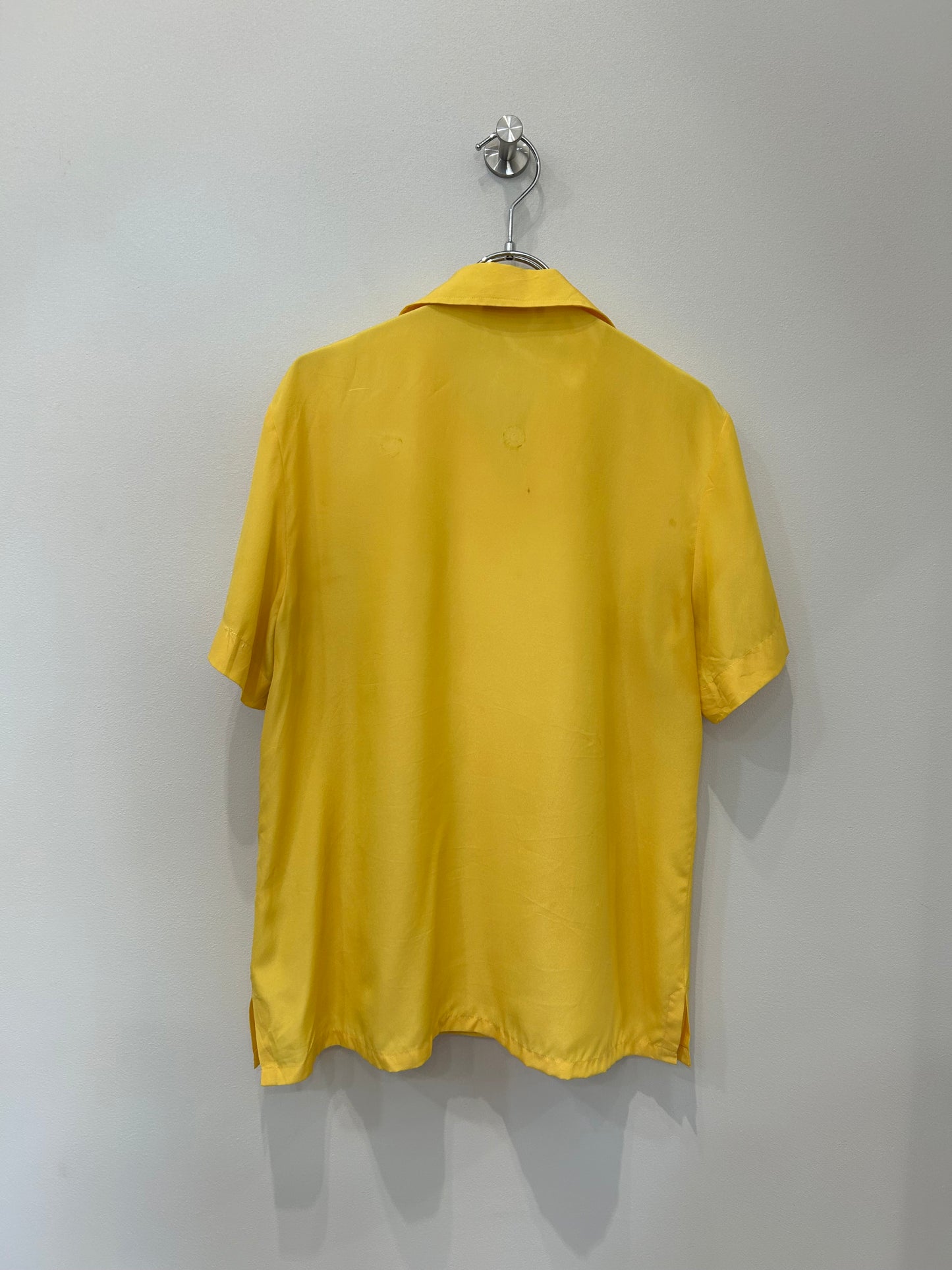 Vintage shell button open collar shirt
